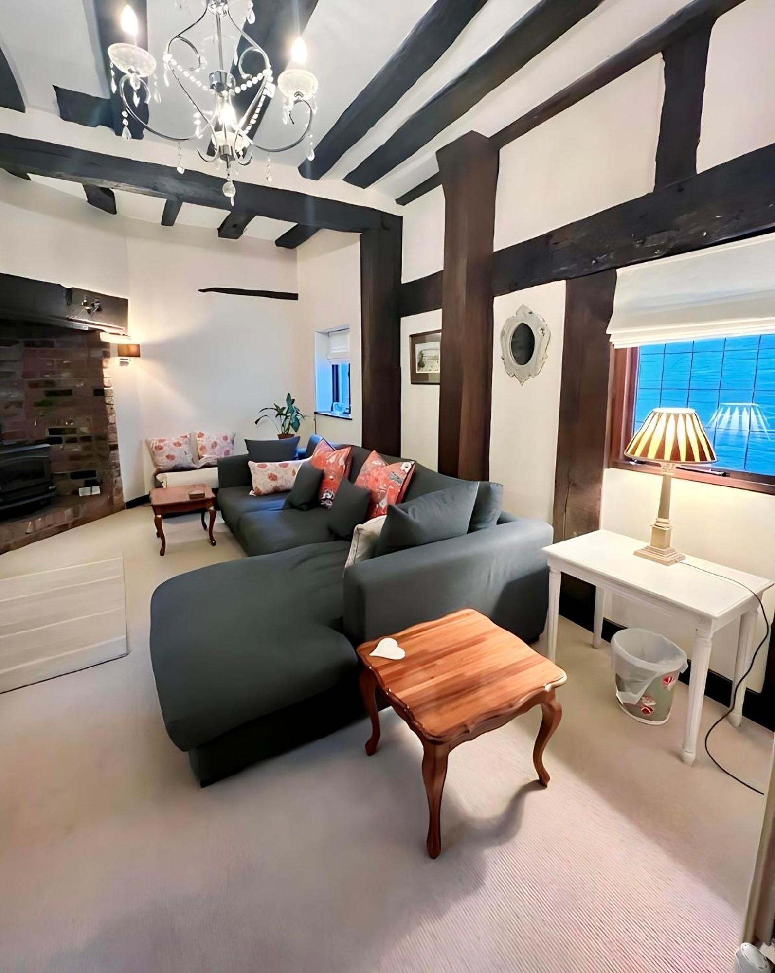 12a College Hill By Sleep Holiday home Shrewsbury