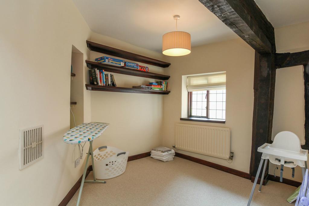 12a College Hill By Sleep